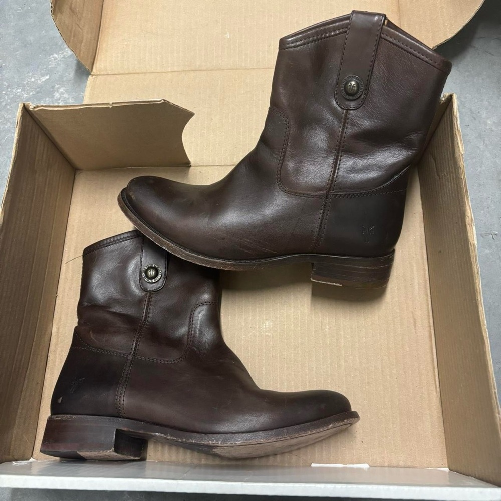 Frye Melissa Button Boot Short Brown Western Boho